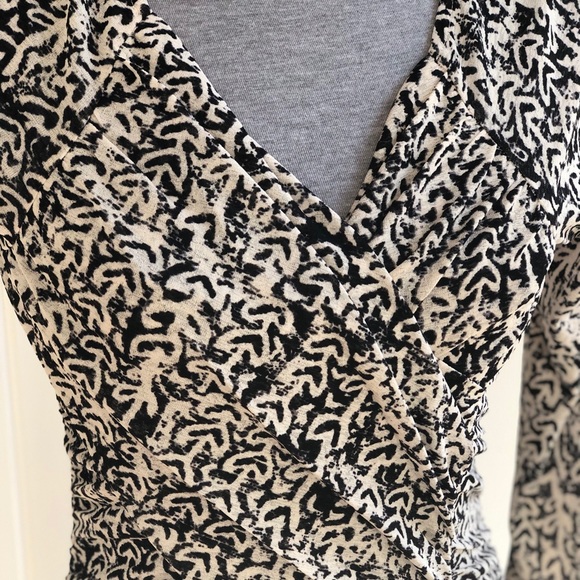 Anthropologie Meadow Rue Faux Wrap Top - Picture 6 of 9